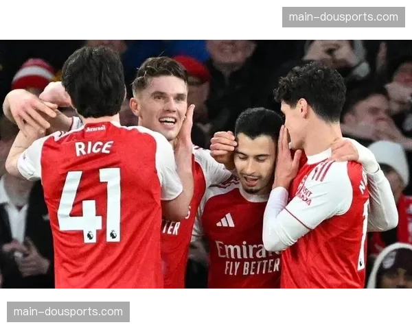 曼城主场2-1力克纽卡斯尔迎三连胜距榜首阿森纳仅2分争冠悬念再起